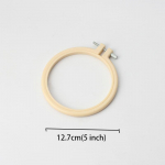 Bambusest plastist imitatsiooniga tikandid ristpistes r&otilde;ngas fikseeritud tikandiga sideme raam