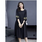 &Uuml;markaelus, tikandid, rahvuslik stiil, k&otilde;rge kvaliteediga kleit, uued mudelid, suur suurus, kevad, naiste splaissimine, lahtised naiste kleidid L must