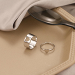 Punk stiilis armastuss&otilde;rmus Retro s&otilde;rmuse stiilis temperamentne s&otilde;rmusepidu armas s&otilde;rmus naistele romantiline kingitus kuld