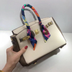 Uus pealmine kiht litsi mustriga lehmanahk v&auml;rvide blokeerimine plaatina kott+ehtsast nahast k&auml;ekott+ &otilde;lakott naistele 30x12x25cm valge