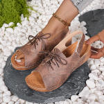 Segav&auml;rvilised kiilsandaalid naistele suveks 2025. Mugavad libisemiskindlad rannajalatsid naistele. PU-nahast platvorm-rooma sandaalid naistele 43 &scaron;okolaad