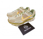 Nike Wmns Air Zoom Vomero 5 Kahvatu elevandiluu &Otilde;liroheline FQ6868-181 EU 41 elevandiluuvalge
