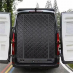 K&uuml;lma- ja kuumakaitsekatte komplekt tagaluugile v&otilde;i tagumistele ustele, m&otilde;eldud haagissuvilatele. Sobib Fiat Ducato, Peugeot Boxer, Citroen Relay 2006+ ja Ram Promaster mudelitele.