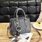 Uued naiste k&auml;ekotid Niidimustriga &otilde;lakotid naiste kottide jaoks koos karvapalliga 23cm*14cm*19cm