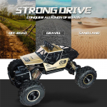 Nelikveoline kaugjuhtimispuldiga m&auml;nguasja mudel 1:16 suure hobuj&otilde;uga roniv puldiga auto