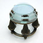 Viie jalaga k&auml;eshoitav suurendusklaas suurendatud vaatega messing