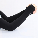 1 tk Unisex K&auml;ekaitse Varrukasoojendaja Naised Mehed Sport Varrukad P&auml;ikese UV kaitse K&auml;e kate tugi Jooksmine Kalap&uuml;&uuml;k Jalgrattas&otilde;it Suusatamine must