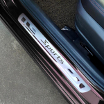 Hyundai Kona autotarvikud Uksepakett Pedaali kriimustuskatte kaitseriba Terasest viimistlus Stiilne autokleebis 2018 4.5 silver