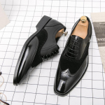 Meeste ehtsast veisenahast Brogue pulma- ja &auml;rikasutuseks Meeste vabaaja korterid Luksusbr&auml;ndi Oxford kingad Meeste kingad Platvormkingad 6 must