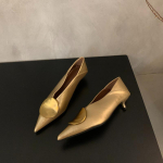 S&uuml;gisesed Vintage Madala Kontsaga Metallkaunistusega Naiste Mary Jane Kingad Seksikad Terava Ninaga Strippari Peokingad Zapatos De Mujer 39 kuld