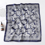 Moodne siidist kandiline sall naistele 60 cm, satiinist kaelaga, juuksesidemega kott, pehme kontorikaelar&auml;t, hijab, naisterahvas.