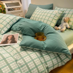 P&otilde;hjala stiilis Jaapani stiilis tr&uuml;kita ruuduline neljaosaline voodilina ja tekikott pestud puuvillast harjatud kolmeosaline komplekt 1.2m bed sheet 3pcs