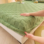 Piima sametiga liibuv lina Pehme mugav fliisist voodikate, paksendatud pl&uuml;&uuml;sist madratsikaitse kate, libisemisvastane voodikate(Padjap&uuml;&uuml;r puudub) 90x200cm Only a Sheet