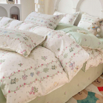 V&auml;ike v&auml;rske voodi, neljaosaline &uuml;hiselamu tekikate Kolmeosaline voodilinade komplekt 1.2m bed