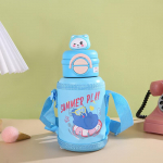 Uus roostevabast terasest termoskruus, koomiksiga armas &otilde;lgkattega topeltjoogikujuline laste veekruus, suure mahutavusega rihmaga p&otilde;rkekruus 600ml