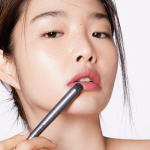 Kumo s&otilde;rmeotsapintsel