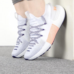 Under Armour naiste HOVR Phantom 3 jooksujalatsid EU 40 / US 7