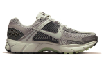 Nike Air Zoom Vomero 5 'Cobblestone' Naistele FB8825-001 44.5 gray
