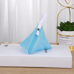 3D v&otilde;rkpesukott Desinfitseerivad graanulid V&auml;rviline kolmnurkne disain R&otilde;ivaste kaitseks Pesumasina hoiustamine Pesukotid