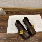 Ruudukujulise ninaga naiste jalatsid mokassiinid kontsaga madalad beežid luksusbr&auml;nd uusim madal hind populaarsed kevad 39 naiste madalad kingad 39