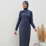 Naiste 3-osaline tuminsinine tagasihoidlik burkini ujumiskost&uuml;&uuml;m hijabi, t&auml;ispikkade pikkade varrukatega ujumiskleidi ja k&otilde;rge v&ouml;&ouml;kohaga p&uuml;kstega L
