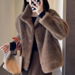 Naiste paksud kunstminkkarusnahast laiad jakid topid talvised soojad p&uuml;stkraega &uuml;herealised Abrigos vabaaja Korea &uuml;hev&auml;rvilised mantlid Blusas uued L gray
