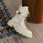 Naiste poolsaapad Naturaalsest nahast kingad Lehmanahast k&uuml;ljelt lukuga Brocki nikerdusjalatsid 34 valge