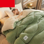 Coral Velvet tekk puuvillase vatiga Pehme &uuml;mberp&ouml;&ouml;ratav samet tihendab soojas hoidev kuhjaga tekk s&uuml;damikuga madrats Siidniit hingav s&uuml;gis ja talv 150cm*200cm(3kg) roheline