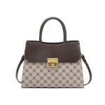 Nahast naiste &otilde;lakott naistele 2023. aasta uus mood, mahukad kaasaskantavad naiste k&auml;ekotid. M