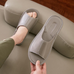 Meeste suured ehtsast nahast lehmavillast sussid - Libisemiskindlad, Suvised kodumugavused, Saadaval pluss suurused 41-42 hall v&auml;rv