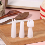 3 tk/komplekt Vahukoore dosaatori pea Vahustatud otsik Kinnitussuue Aluse otsikud S&ouml;&ouml;gibaar Vahukoore spetsiaalne pea