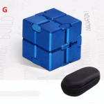 Magic Cube Stressi leevendav m&auml;nguasi Infinity Cube kaasaskantavad &otilde;ppem&auml;nguasjad Dekompresseerivad l&otilde;&otilde;gastavad m&auml;nguasjad lastele T&auml;iskasvanutele S&uuml;nnip&auml;evakingitus