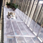 Vastupidav Kassi r&otilde;du ohutusv&otilde;rk, Plastikv&otilde;rk piire lemmiklooma kaitseks, Takistab kukkumisi ja tagab turvalised puhkealad kassile 50X50cm valge