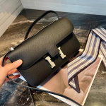 Uus horisontaalne kott &uuml;he &otilde;la kott kaenla all peopesamustriga nahast naiste kott v&auml;ike messenger brown