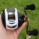 Baitcasting Reel 7.0:1 magnetpiduris&uuml;steem Baitcaster 9+1BB p&uuml;&uuml;girull bassip&uuml;&uuml;giks Left Hand