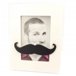 Les Tr&eacute;sors De Lily [L2267] &ndash; pildiraam 'Moustache' valge must valge