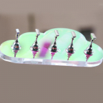 Aurora Cloud k&uuml;&uuml;nekunsti alus k&uuml;&uuml;ntele vajutamiseks v&otilde;ltsitud kunstk&uuml;&uuml;nte n&auml;pun&auml;idete treenimishoidja kuvari riiulid kuld