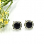 Must oon&uuml;ksist k&otilde;rvar&otilde;ngast kuulk&otilde;rvar&otilde;ngas 925 sterling h&otilde;bedast postiga oon&uuml;ksist k&otilde;rvar&otilde;ngad