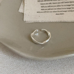 Ebaregulaarne metallist avamiss&otilde;rmus Naiste ni&scaron;ikujundusega isiksus, ainulaadne moodne temperament, trendikas mitmek&uuml;lgne s&otilde;rmus