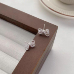 Fresh Commuter Knot Bow k&otilde;rvar&otilde;ngad &ndash; 2025. aasta ni&scaron;itrend Bow knot