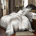 Euroopa Satiin Jacquard voodipesukomplekt - pitsiga &auml;&auml;ristatud, 4-osaline komplekt 2.2m Bed 4-Piece Set Quilt Cover 220*240
