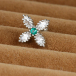 1 tk roostevabast terasest Helix Tragus k&otilde;rvar&otilde;ngas naistele, armas 4 kroonlehte rohelise tsirkoon k&otilde;hre augustamine mini ehted