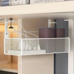 Laua all olev kaablihaldusalus ilma puurita, metallv&otilde;rgust kaablihaldus laua all koos klambrikinnitusega valge