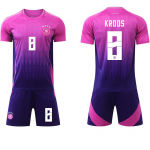 2024-25 Saksamaa v&otilde;&otilde;rsilpluus Roosa-Lilla komplekt #8 Kroos #7 Havertz #10 Musiala Jalgpallis&auml;rgid S