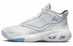 Jordan Max Aura 4 Valge &Uuml;likoolisinine DN3687-100 40.5