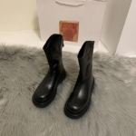 Paksu p&otilde;hjaga pruun v&auml;ikesed s&auml;&auml;re keskosa pikad saapad Naiste kingad Uued suvised valged pikad kevad- ja s&uuml;gissaapad 35 must