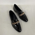 Naiste mokassiinid Mood Lihtne Disain Naiste Kingad Mugavad Keti Kaunistus Madalad Kontsad &Uuml;mar Nina Naiste Baleriinad Jalatsid 40 punane