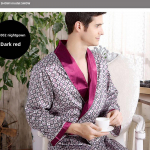 Meeste suures suuruses pikkade varrukatega siiditaoline suvemantel ja pidžaamad XXL