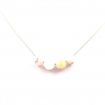 Pierres et Min&eacute;raux. Collier 4 perles Opale Rose 8 mm Chaine en acier inoxydable. roosa