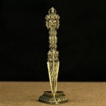 1tk Tiibeti Buddha Tantra Vagra uhmer Tantra Vajrakilaya phurpa sulam vaskkattega Budist alusega tee vana umbes 17CM